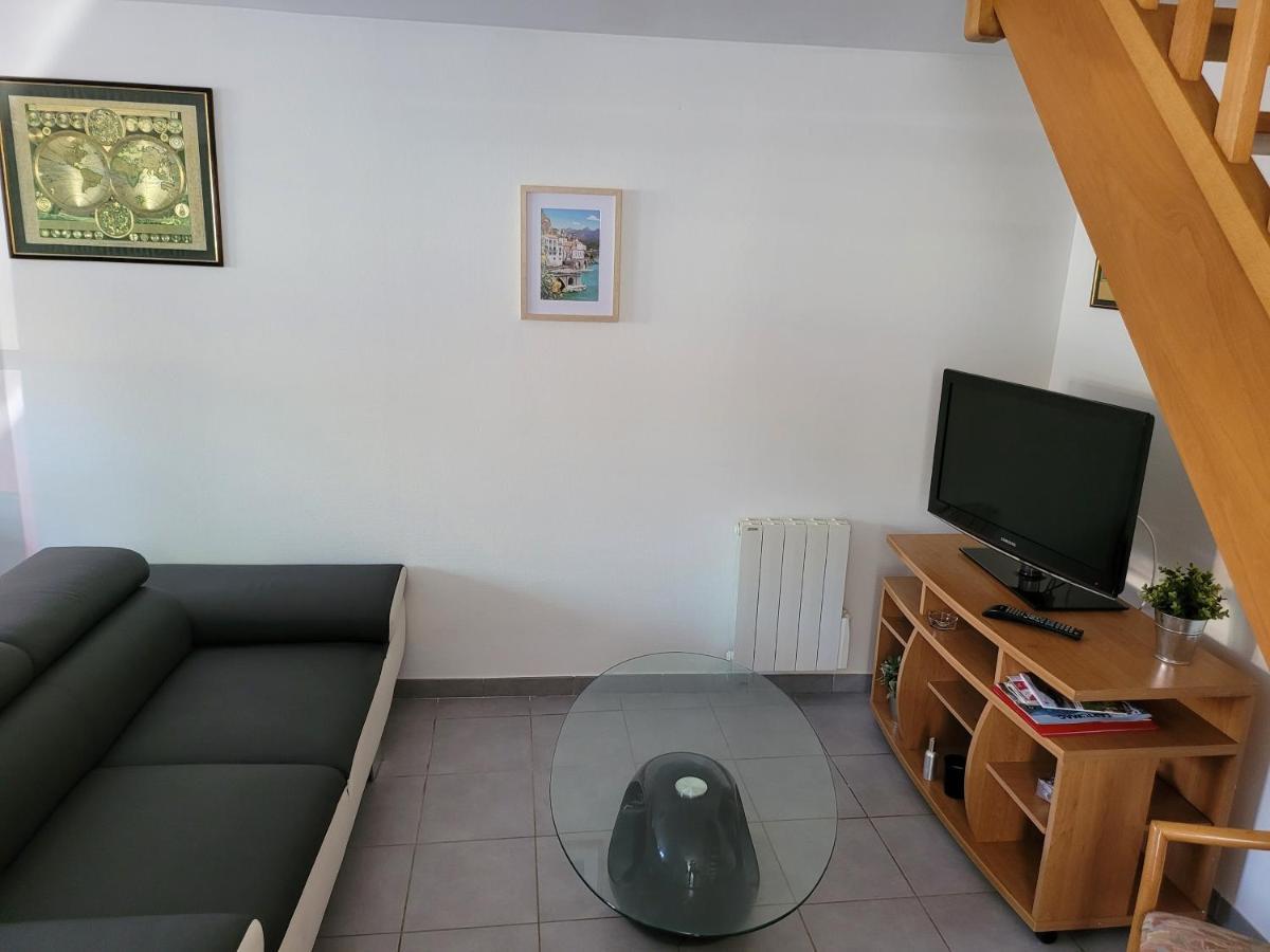 Appartement Meuble Duplex T3. Бом-ле-Дам Екстер'єр фото